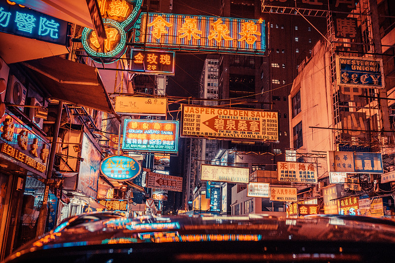 中國香港晚上的霓虹燈圖片素材