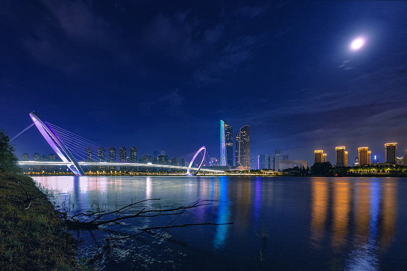 月夜+南京眼步行橋（南京）圖片素材