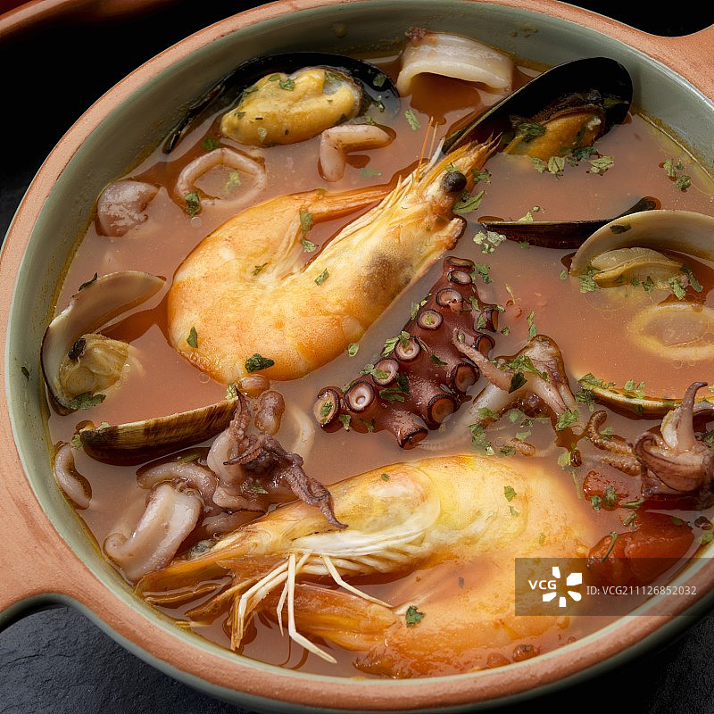 西西里海鲜炖虾、贻贝、鱿鱼和章鱼图片素材