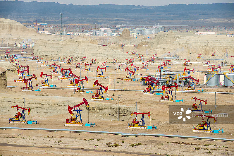 新疆克拉玛依风城油田图片素材