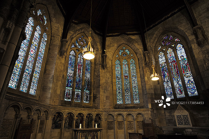 圣安德鲁斯大学教堂彩窗图片素材