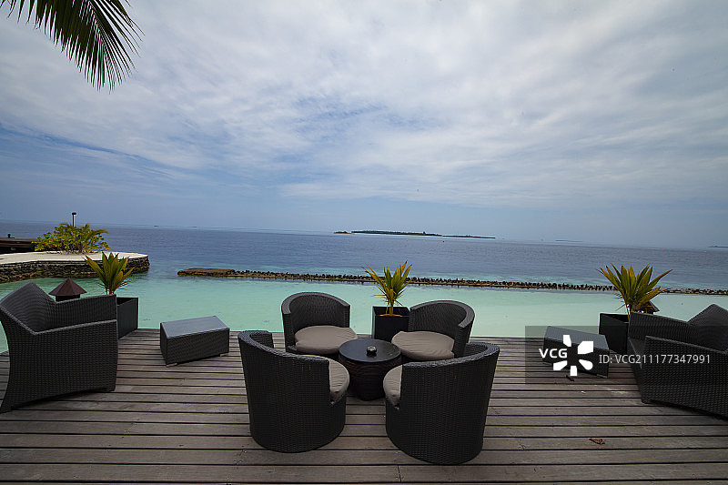 马尔代夫海边无边阳台休闲图片素材