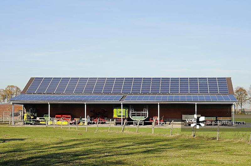 光伏安装，太阳能发电系统，农场，谷仓，Werne，北莱茵-威斯特伐利亚，德国，欧洲，PublicGround，欧洲图片素材
