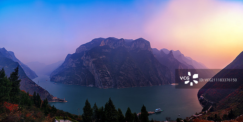 重庆巫峡神女峰图片素材