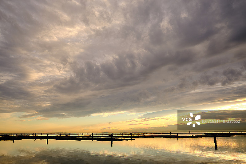沉船海滩日落，温哥华图片素材
