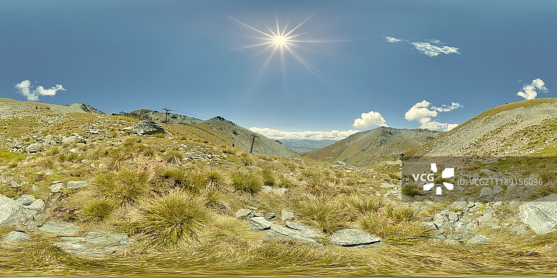 360掳 HDRI showing a rocky mountain landscape in New Zealand图片素材