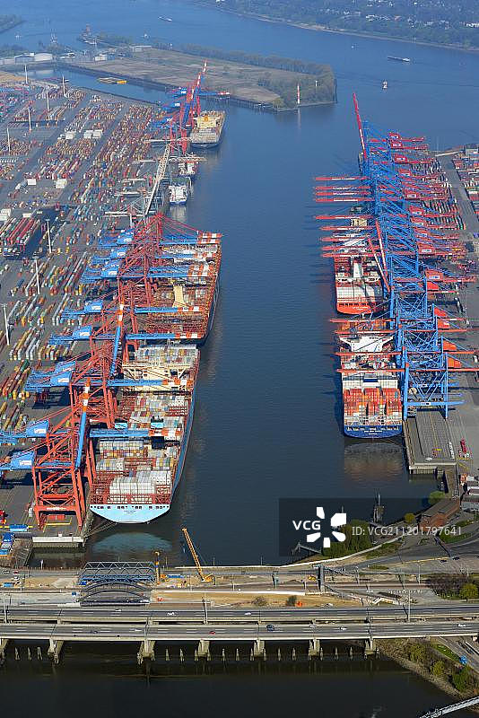 鸟瞰图，Eurogate和Burchardkai在Waltershofer Hafen港，集装箱港，汉堡，德国，欧洲图片素材