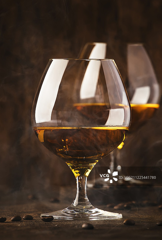 阿玛涅克，法国葡萄白兰地，烈性酒精饮料。还是生活图片素材
