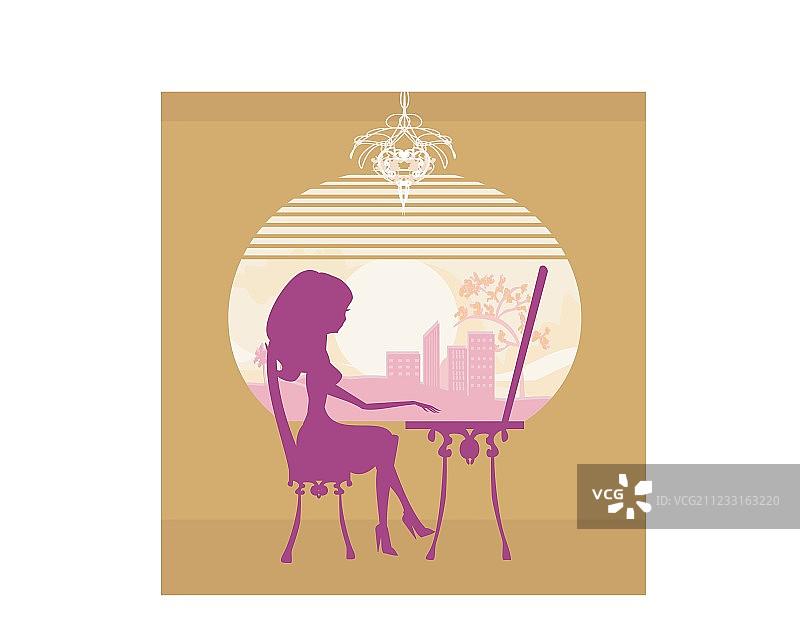 网上购物-年轻微笑的女人坐在笔记本电脑图片素材