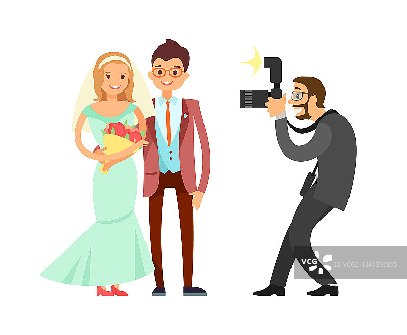 新婚夫妇和婚礼摄影师图片素材