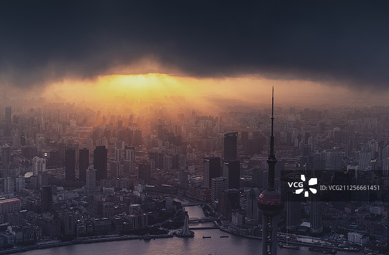 黄昏上海城市风光图片素材
