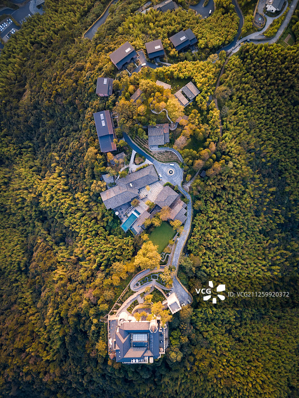 航拍莫干山山顶城堡建筑风光图片素材