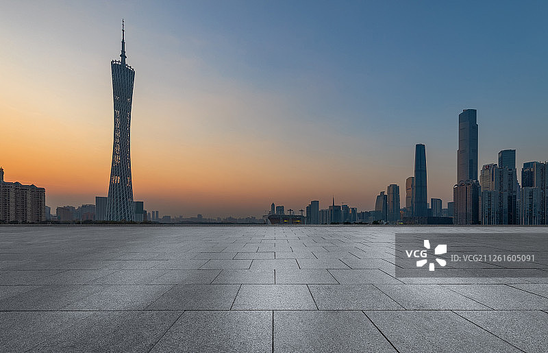 广州市中心城市天际线高楼大厦经济金融区地板汽车广告背景图图片素材