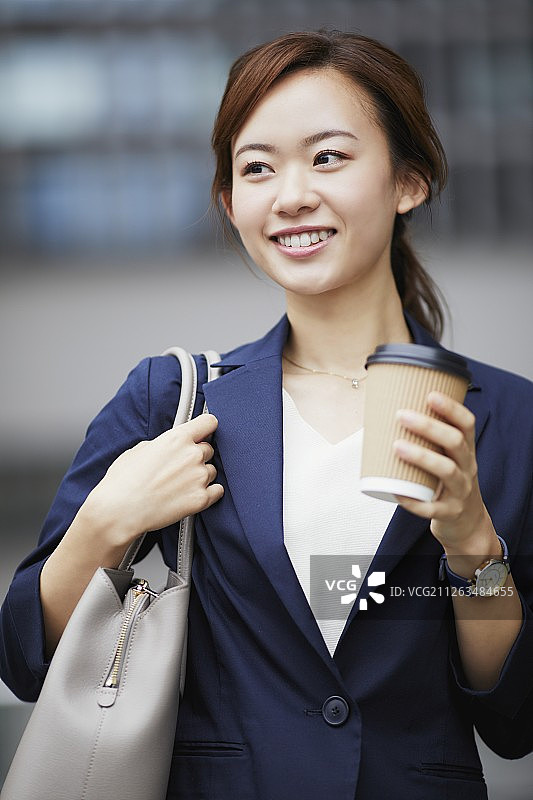 年轻的日本女商人图片素材