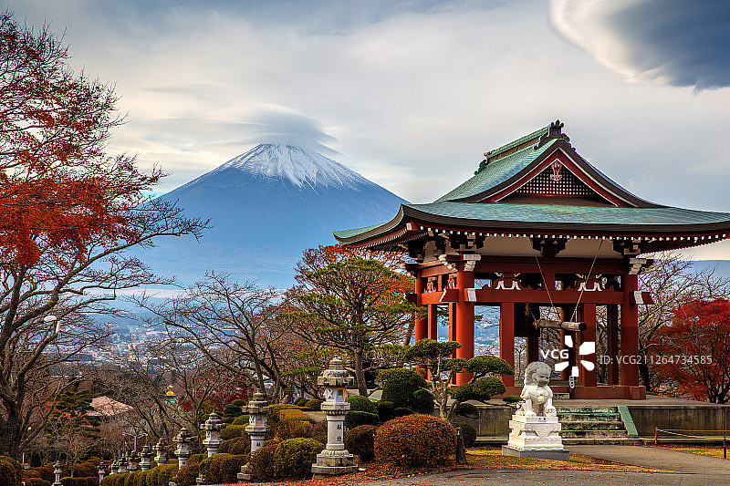 日本箱根平和公园富士山图片素材