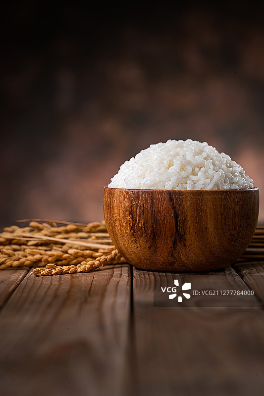 一碗米饭和水稻图片素材