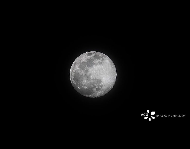 2020年4月7日晚，合肥市超级大月亮。图片素材
