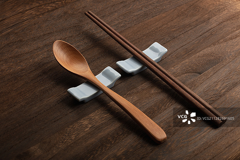 公勺公筷木制筷子勺子木纹图片素材