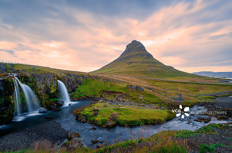 冰岛Kirkjufell山区景观图片素材