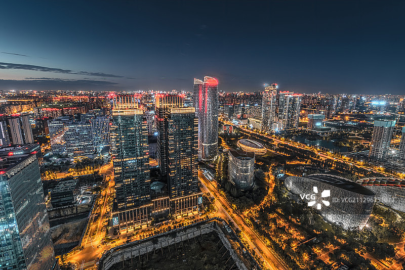成都高新区地标建筑金融城璀璨夜景图片素材