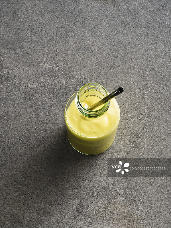 姜黄芒果酸奶图片素材