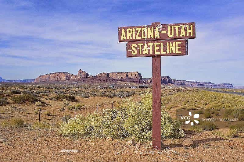 标志在亚利桑那州和犹他州的国家边界，美国，北美图片素材