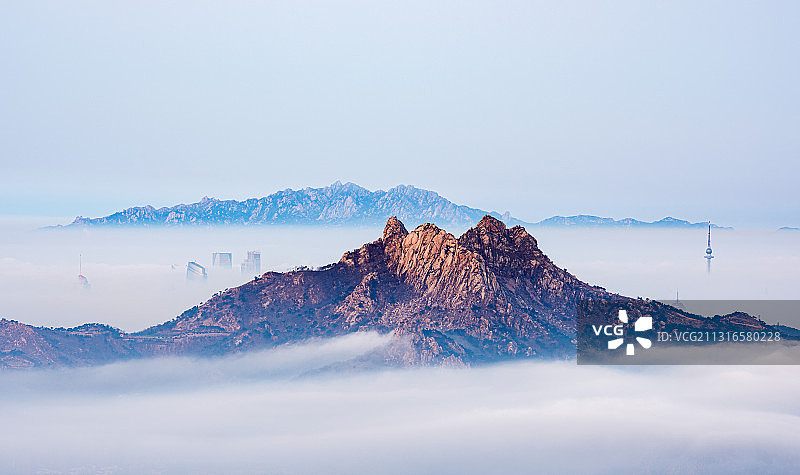 青岛春季平流雾自然景观图片素材