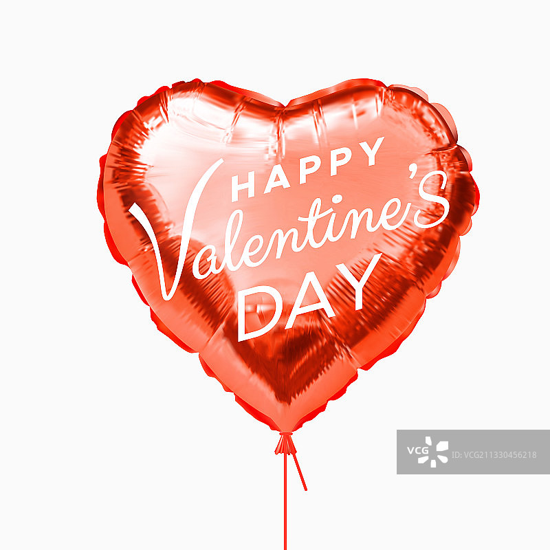 情人节快乐，心形的红箔氦气图片素材