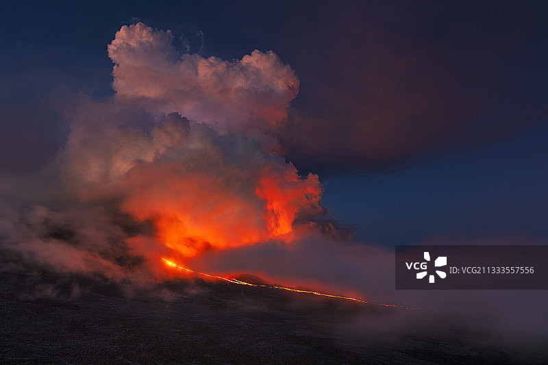 2015年5月留尼旺岛火山爆发图片素材