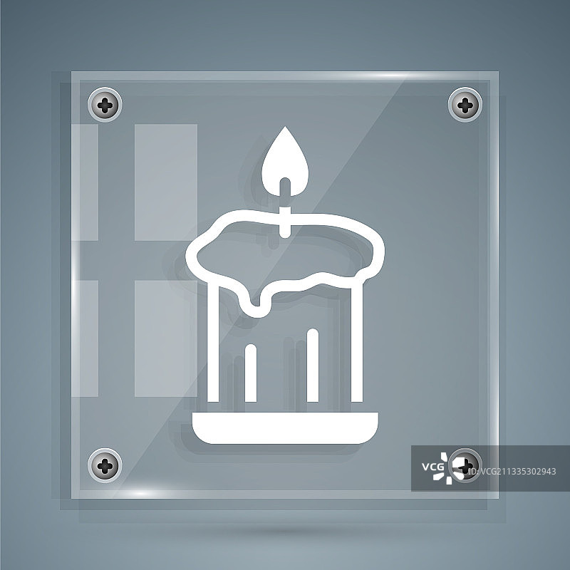 白色燃烧的蜡烛在烛台图标孤立图片素材
