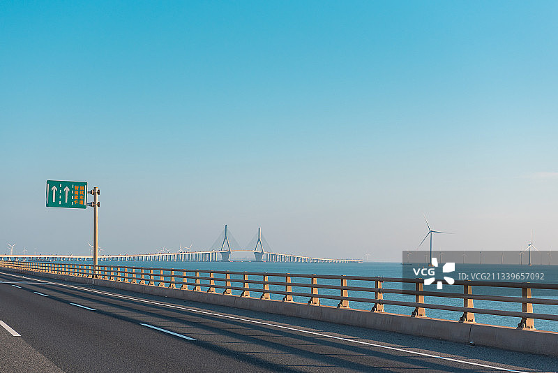 上海东海大桥桥梁建筑风光图片素材