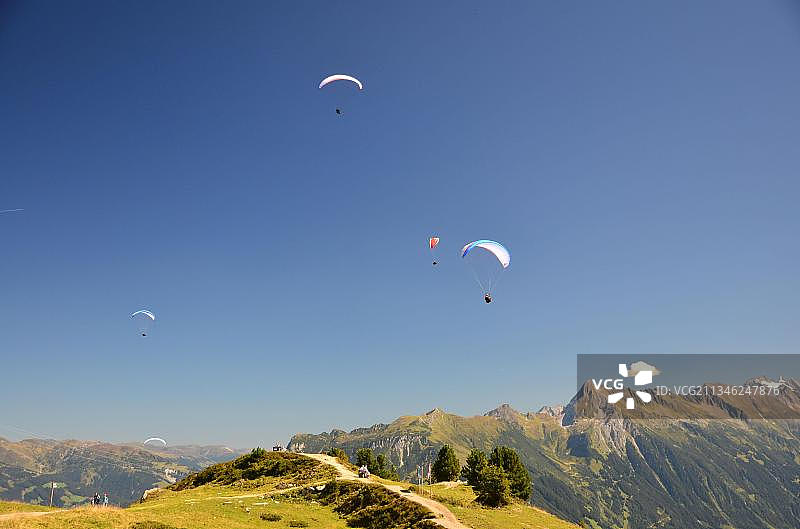 Zillertal，滑翔伞，蒂罗尔，奥地利，欧洲图片素材