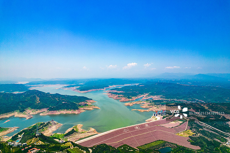 中国河南省洛阳市黄河小浪底风景区夏季航拍全景图图片素材