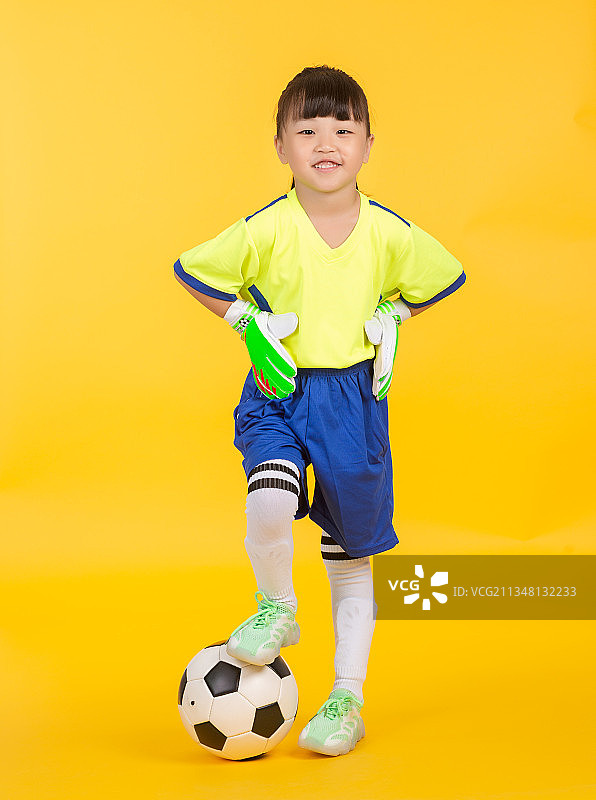 足球小运动员图片素材