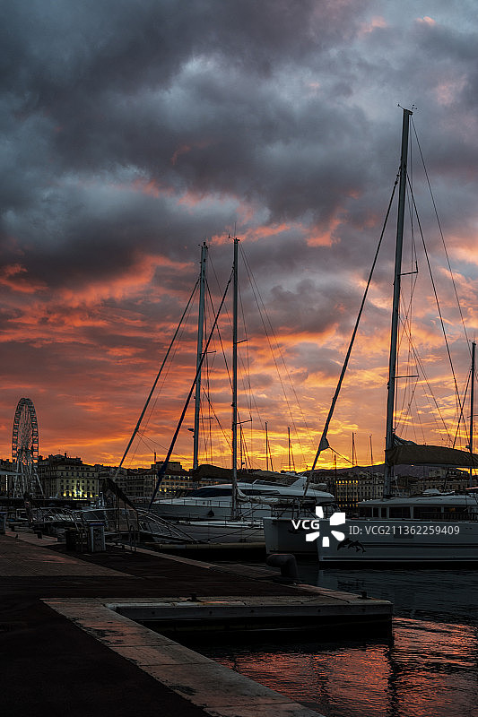 日出时的港景，日落时的码头，法国马赛图片素材