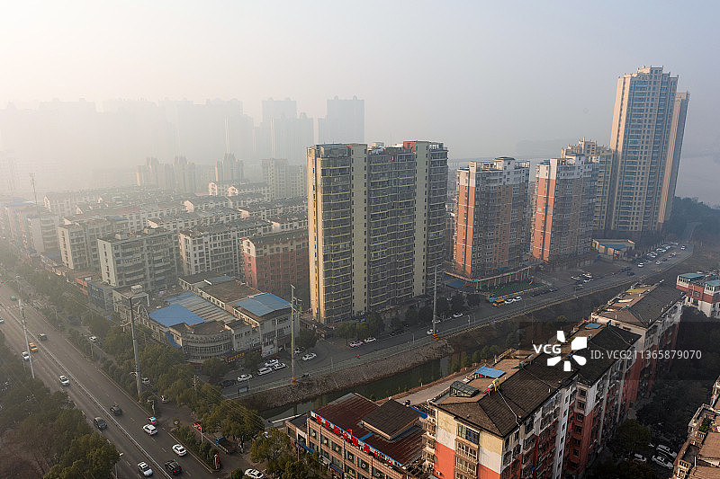鄂州市清晨大雾雾霾城市风光图片素材