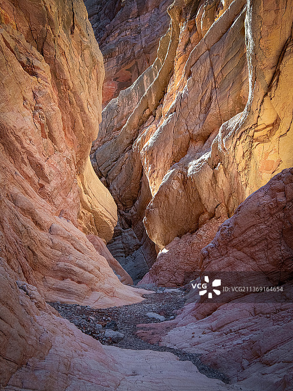 峡谷灯光，岩层的视图图片素材