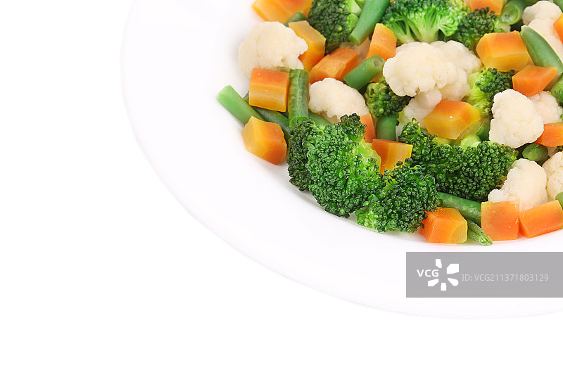 花椰菜沙拉特写，盘子里蔬菜特写，摩尔多瓦图片素材