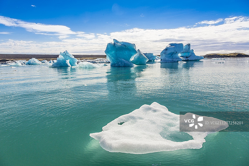 Joekularson冰川泻湖的全景照片图片素材