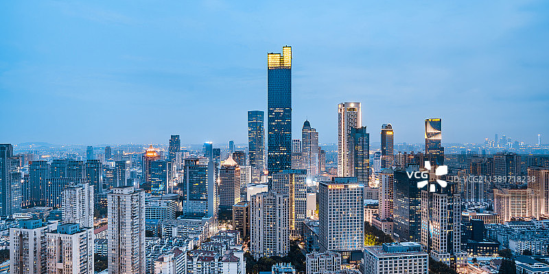 中国江苏南京城市高楼天际线夜景图片素材