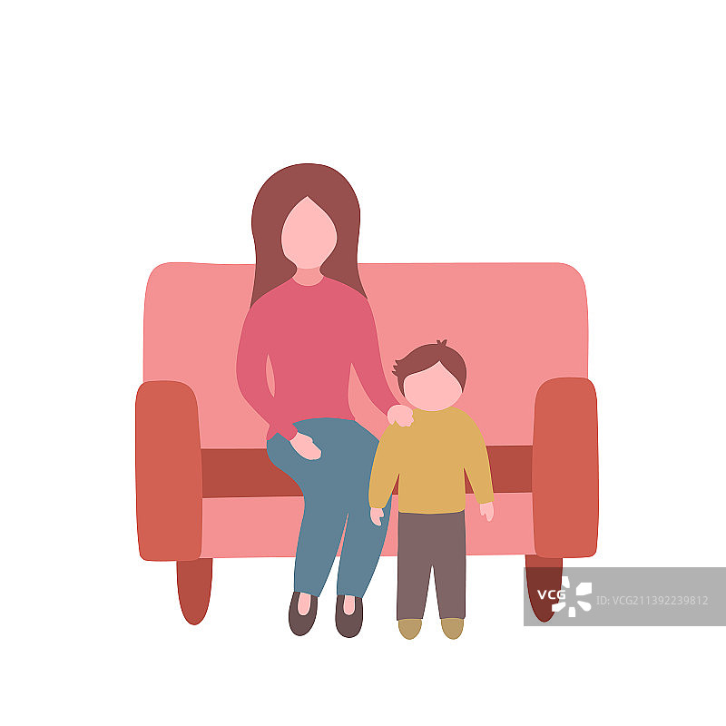 母亲和儿子坐在沙发上印刷图片素材