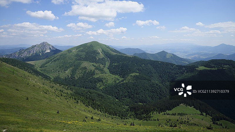 罗兹苏泰克山和斯托山在马拉法特拉，斯洛伐克图片素材