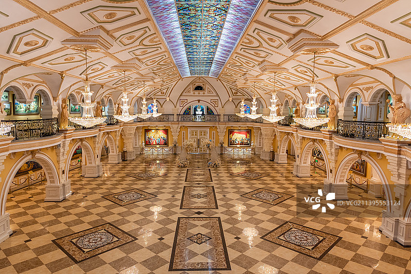 中国哈尔滨彼得洛夫艺术宫的室内大厅图片素材