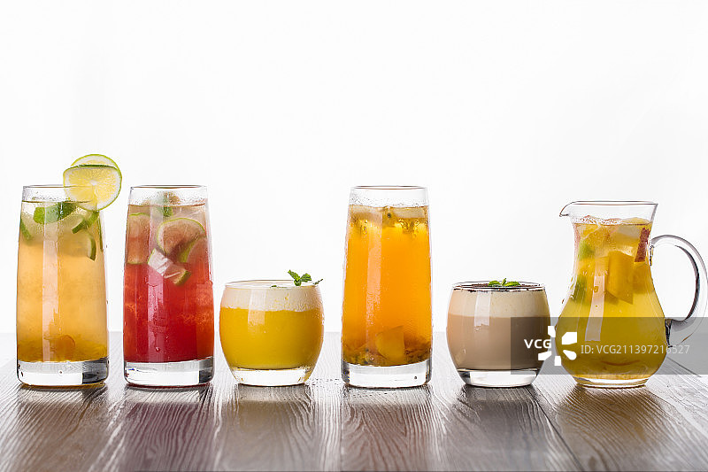 新鲜果汁饮品、冷饮、水果汁、水果茶、柠檬茶、柠檬汁图片素材