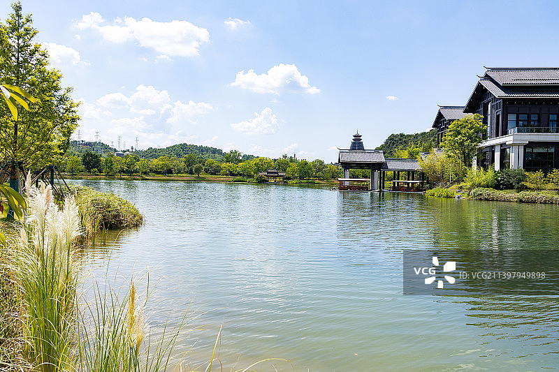 广西桂林市融创酒店群的古典园林风光图片素材