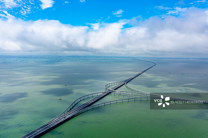 山东省青岛胶州湾大桥图片素材