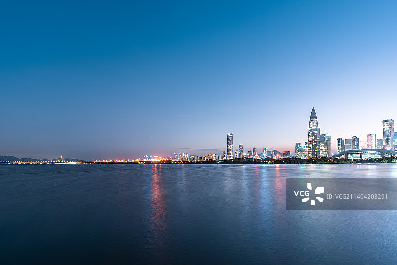 深圳湾后海金融区城市夜景图片素材