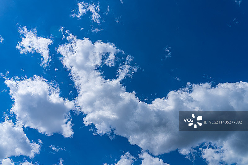 新疆喀纳斯景区 蓝天白云全景图图片素材