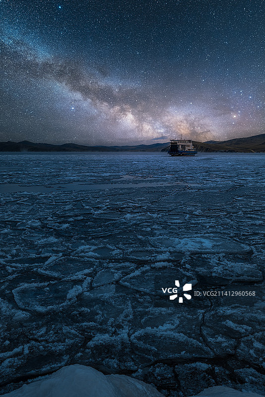 冰面上的银河-冰面上的星空图片素材