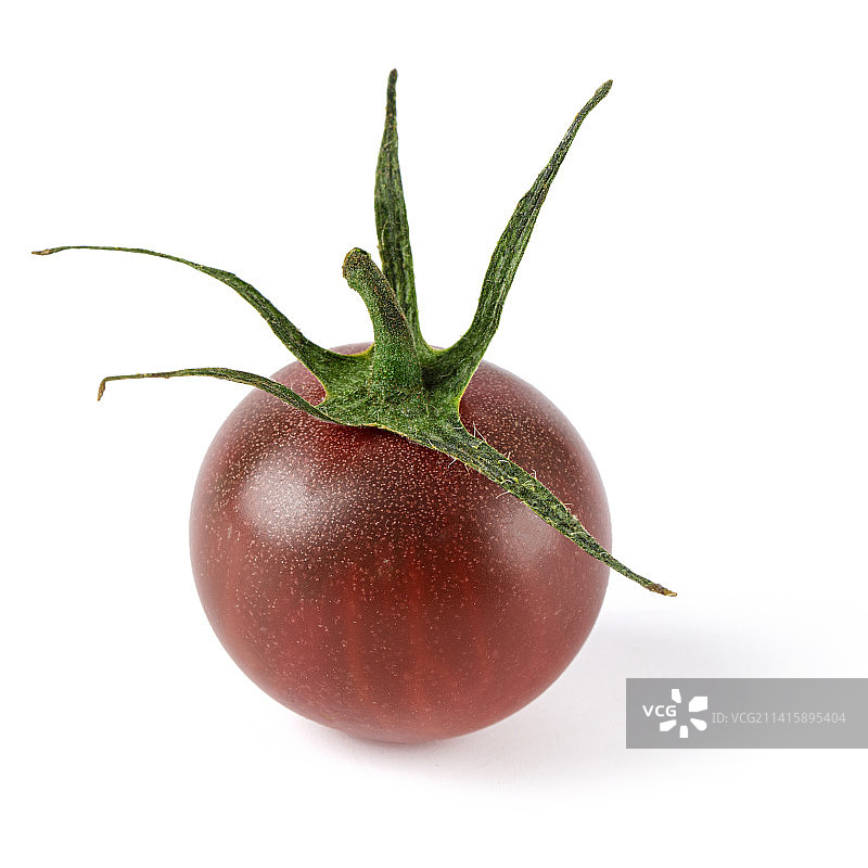 新鲜的黑番茄孤立在白色背景上图片素材
